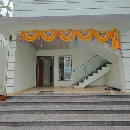 Villa Atharva Thāl Exteriör bild